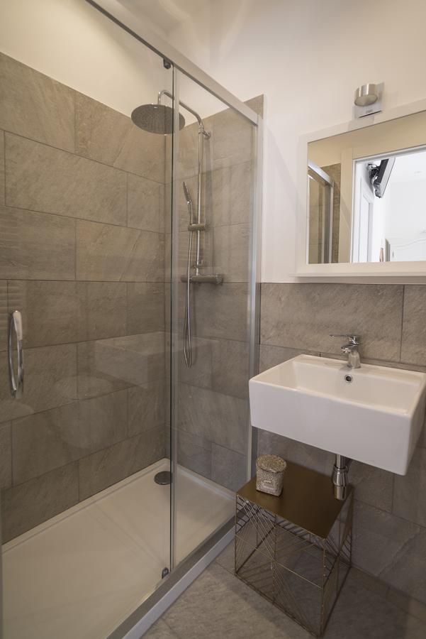 La Maison Extravagante Saronno Ngoại thất bức ảnh